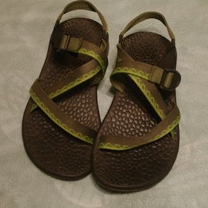Unisex Chacos Sandals Womens Size 10